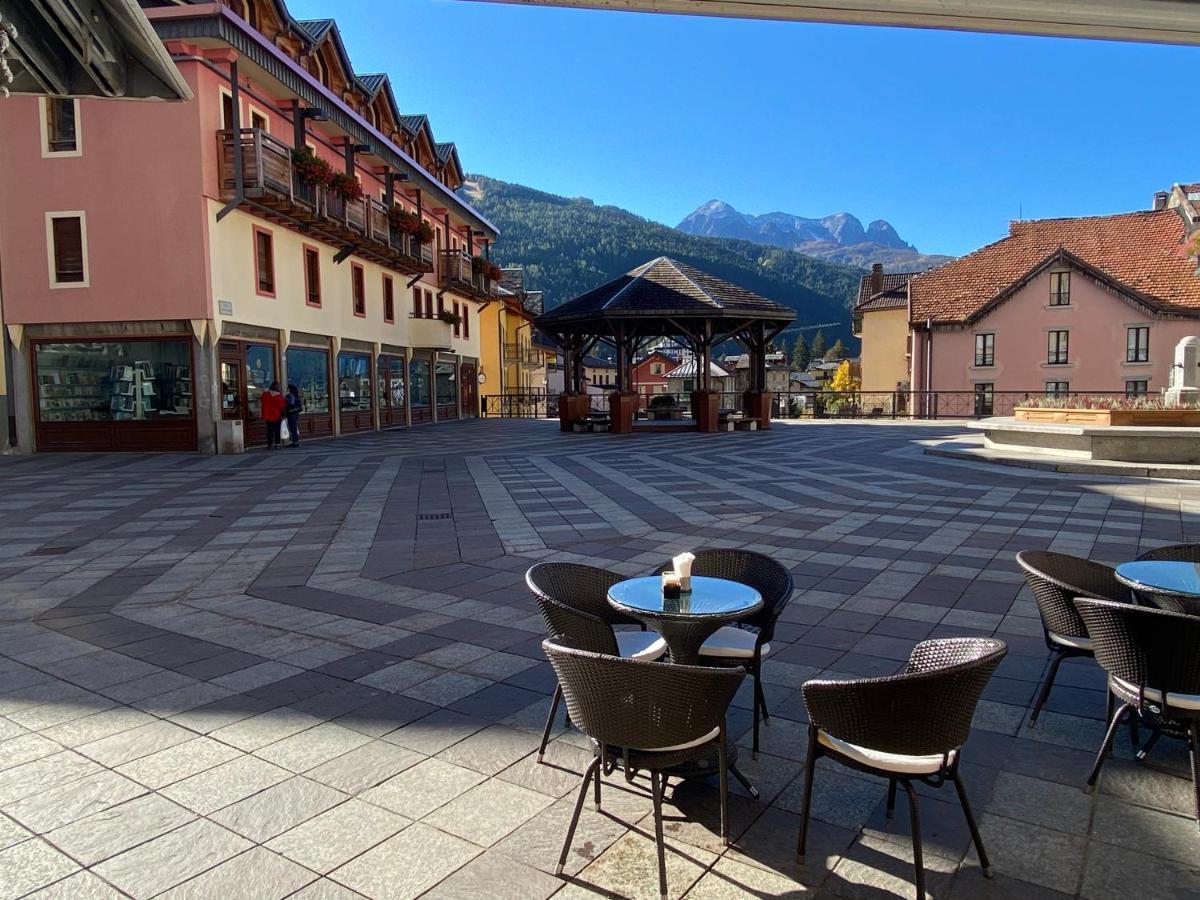 Finestra Sull'Adamello Apartment Passo del Tonale Luaran gambar