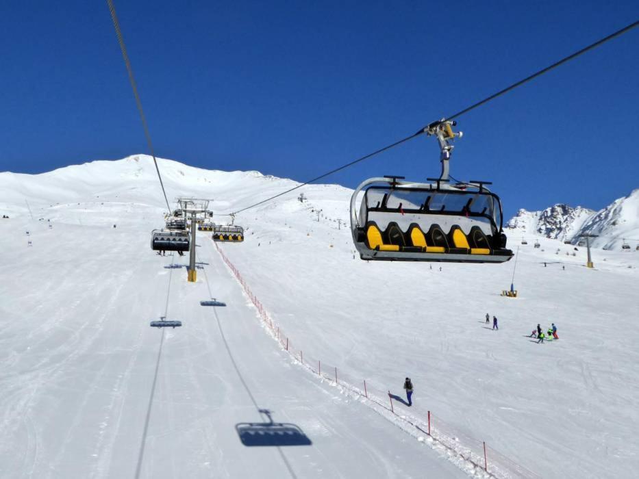 Finestra Sull'Adamello Apartment Passo del Tonale Luaran gambar